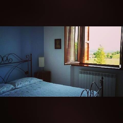 Casale Il Cerqueto Bed and Breakfast San Severino Marche Habitación foto