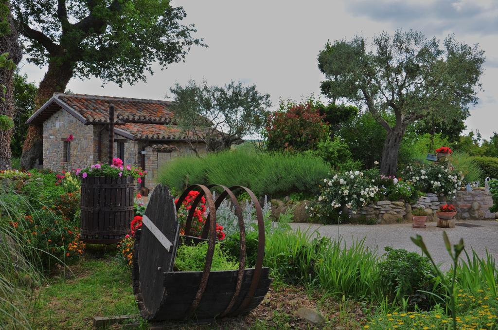 Casale Il Cerqueto Bed and Breakfast San Severino Marche Exterior foto