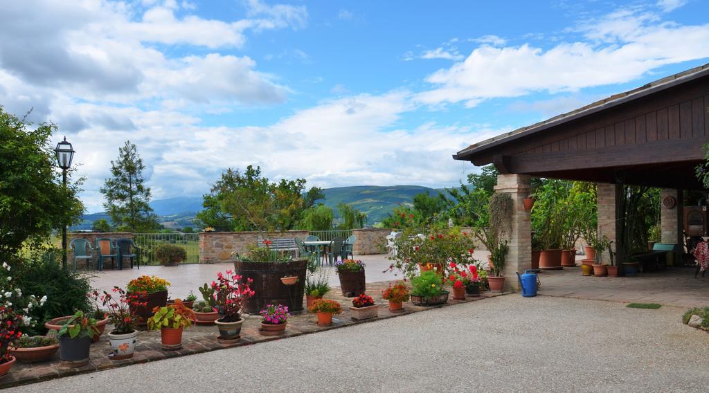 Casale Il Cerqueto Bed and Breakfast San Severino Marche Exterior foto